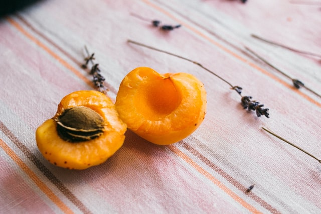 apricot with seed